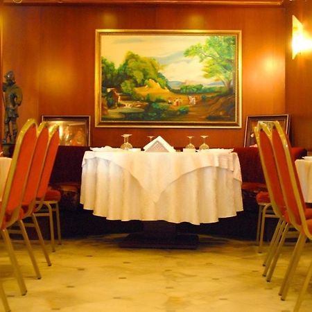 Legend Hotel Beirut Luaran gambar
