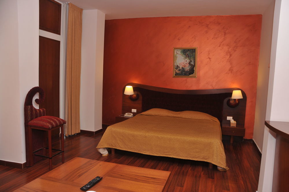 Legend Hotel Beirut Luaran gambar